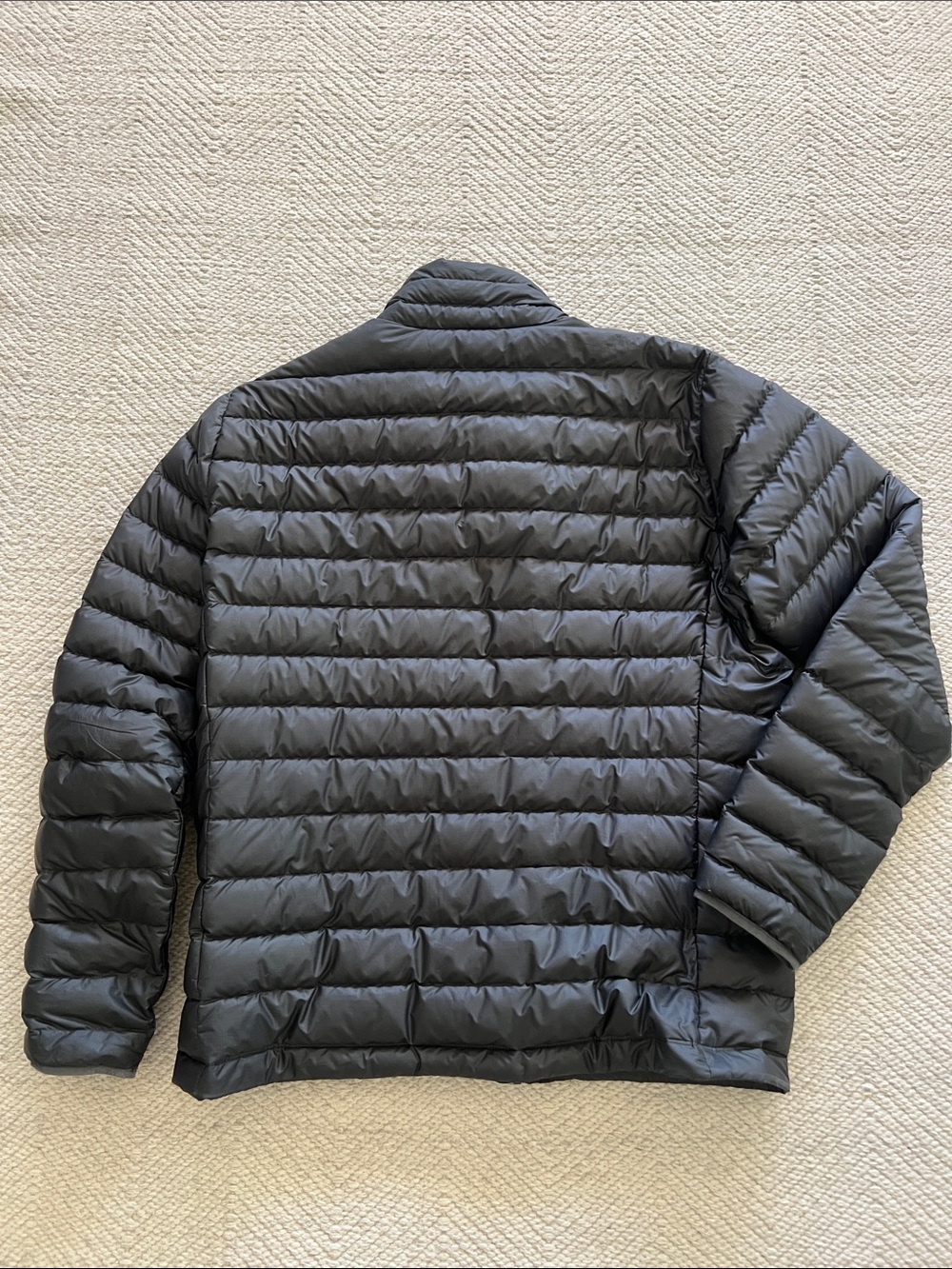 Patagonia Men’s Down Sweater Jacket - Picture 4 of 4